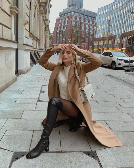 丝袜长靴视频下载,一睹美腿风情，尽享视觉盛宴