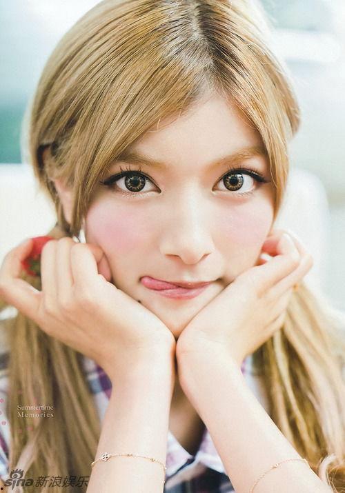 日本混血的女模特,日本混血女模特的时尚魅力