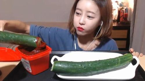 娱乐吃瓜酱的第一个作品,揭秘娱乐圈幕后风云