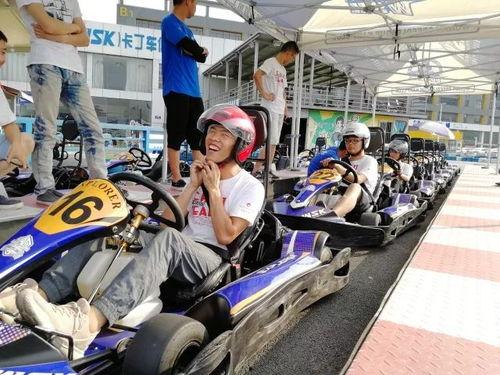 娱乐吃瓜酱练车,揭秘明星驾校生活