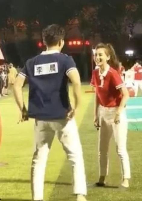 吃瓜娱乐照片图片,吃瓜照片背后的故事