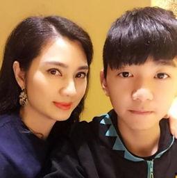 娱乐圈孩子吃瓜,童星们的成长幕后故事